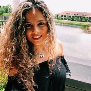 Meet your Posher, Sonia